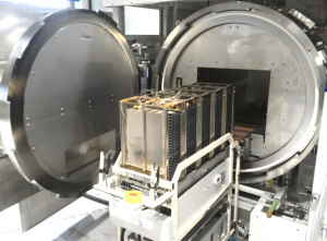 Semi automatic loading batch Pressure Curing Oven pic